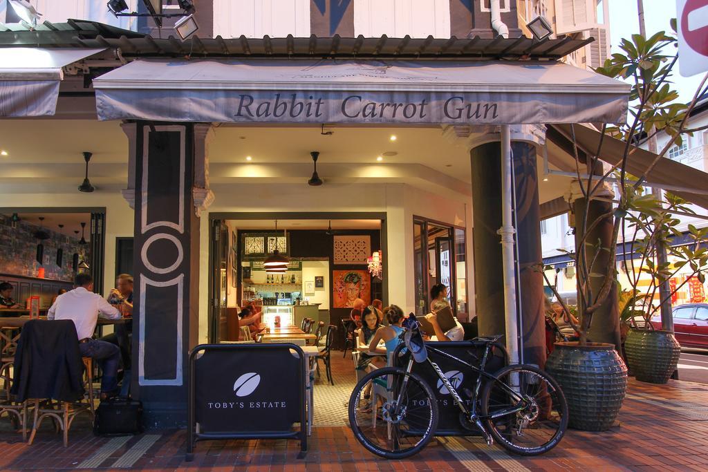 Rabbit Carrot Gun Aparthotel Singapore Buitenkant foto